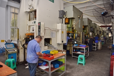 以“獨門絕技”闖“紅海”，晉川精密獲國內(nèi)70%市場份額，引領(lǐng)電池開發(fā)新篇章